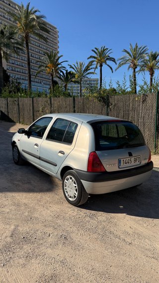 Renault Clio 2001