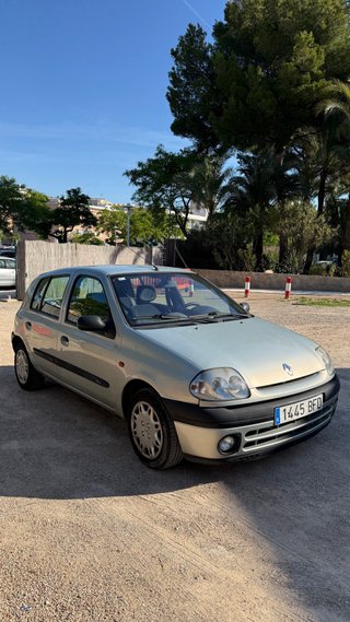 Renault Clio 2001