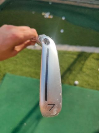 Hierro 7 TaylorMade P790
