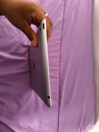 iPad 3 64GB Blanco con cable de carga- Para piezas