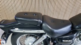 SUZUKI GZ 125 MARAUDER
