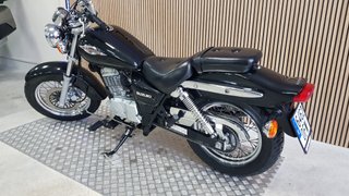 SUZUKI GZ 125 MARAUDER
