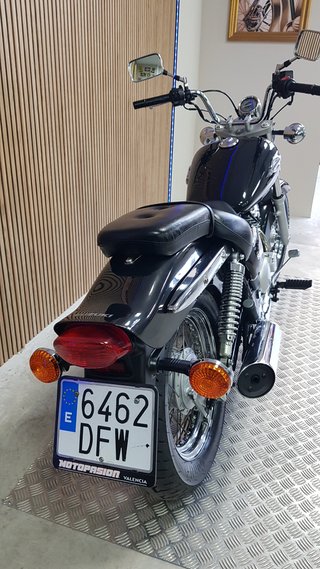 SUZUKI GZ 125 MARAUDER