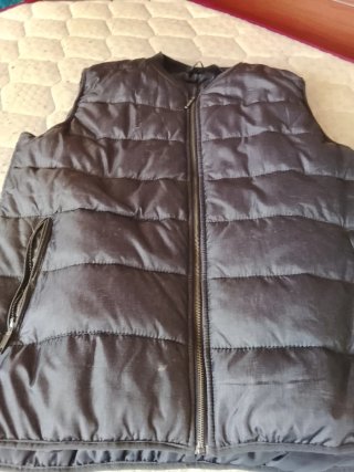 Chaleco acolchado negro hombre