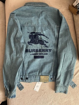 Conjunto Burberry x Supreme Vaquero Azul