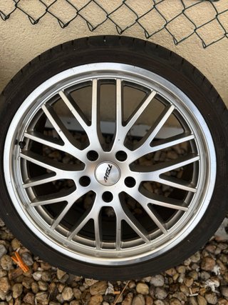llantas 19 tsw 5x11,5 cm con neumáticos Goodyear