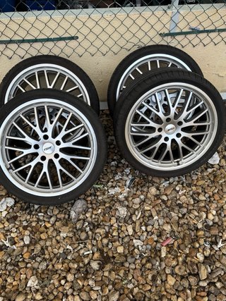 llantas 19 tsw 5x11,5 cm con neumáticos Goodyear