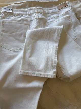 Pantalón blanco Violeta by Mango Talla 48