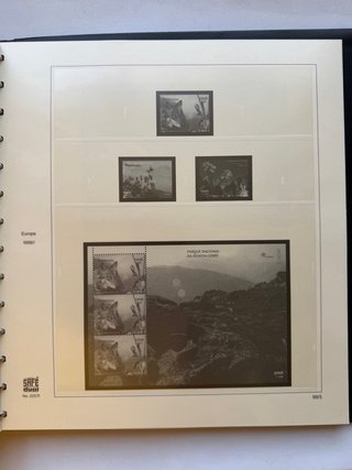 Álbum Sellos Europa 1998/2000 Vacío 44 PAG.