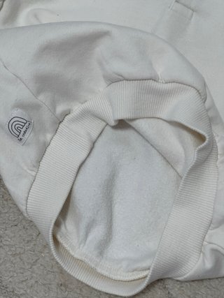 Sudadera bebé con volantes