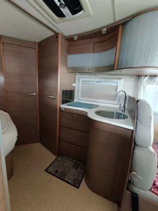 Autocaravana Adria Vision I 677 SP Integral
