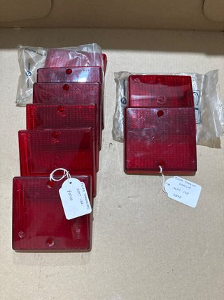 Lote 8 tulipas traseras Seat 132 Gemo ambos lados