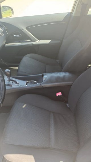 Toyota Avensis 2011