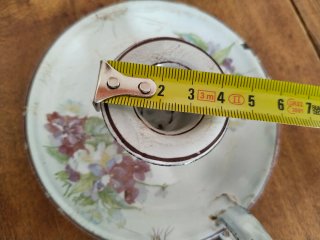 Palmatoria antigua porcelana esmaltada floral