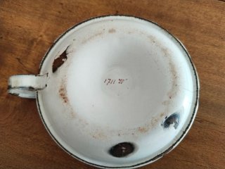 Palmatoria antigua porcelana esmaltada floral