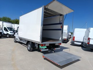 FIAT Ducato 2.2 CHASIS CAJA CERRRADA CON TRAMPILLA