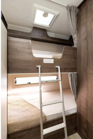 Alquiler Benimar 324 UP