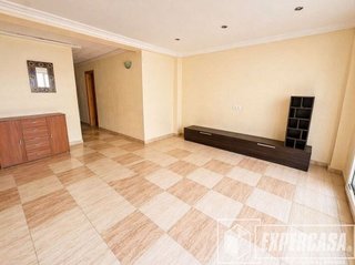 Piso en venta en El Mercado en Manises