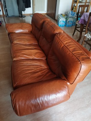 Divano 3 posti + 2 poltrone cognac