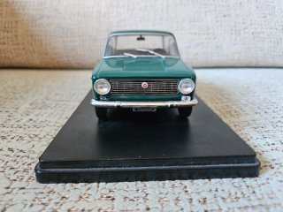 Maqueta Seat 124 L - 1969