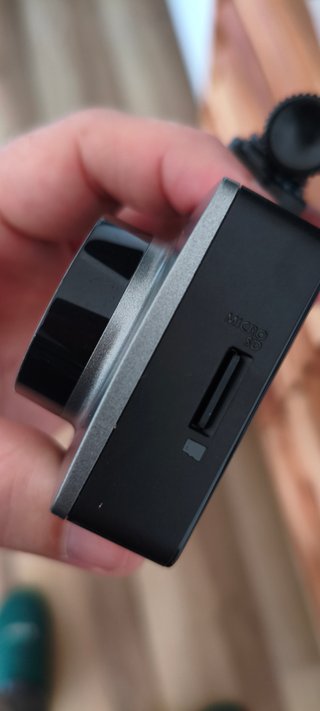 Cámara YI Smart Dash sin usar + Accesorios