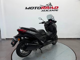 Yamaha XMAX 300