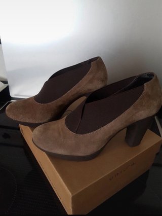 Zapatos Unisa Beige/Marrón Tacón