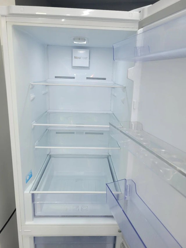 Nevera Beko 1.85m x 60cm