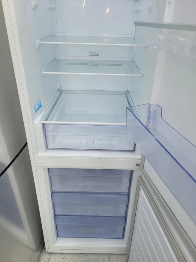 Nevera Beko 1.85m x 60cm
