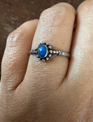 Anillo vintage plata con piedra azul talla 14.