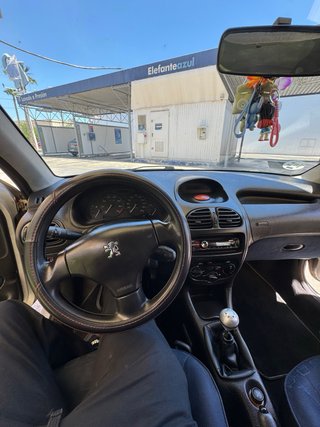 Peugeot 206 2002