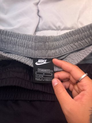 Pantalones cortos Nike grises