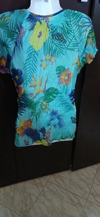 2 camicie denim leggera e floreale