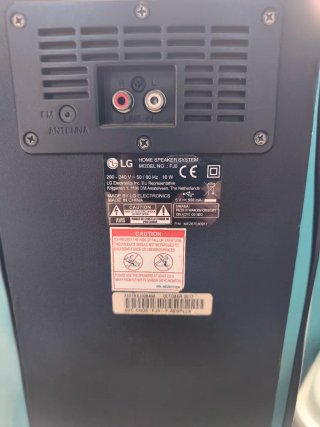 Torre de Sonido LG Negra