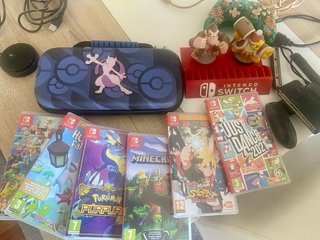 Nintendo Switch V2 Azul y Rojo + Juegos