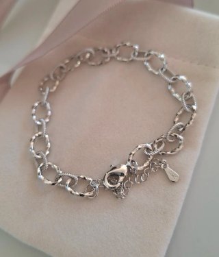 Pulsera de Plata con eslabones.