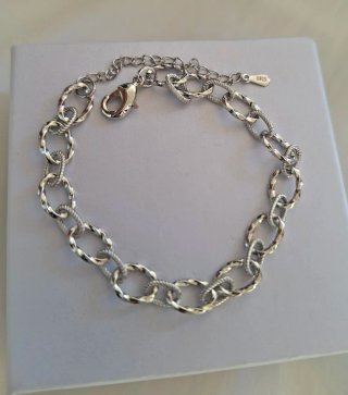 Pulsera de Plata con eslabones.