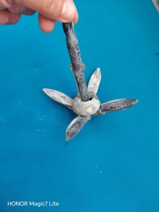 Ancla plegable para barcos