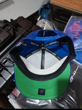 Lote de 76 gorras surtidas