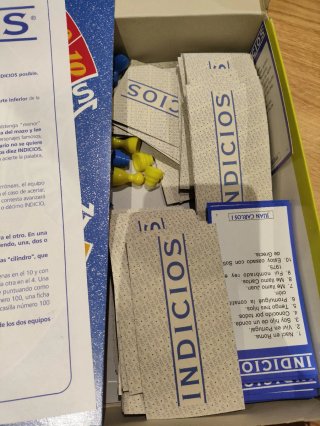 Juego de mesa Indicios Infantil