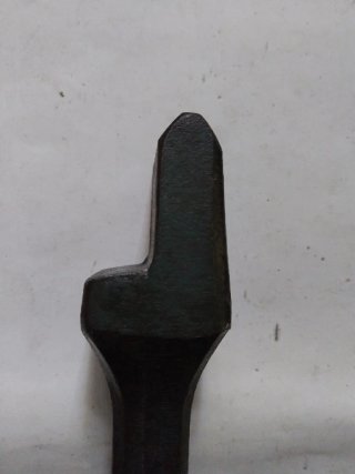 YUNQUE Y MARTILLO PARA GUADAÑA.