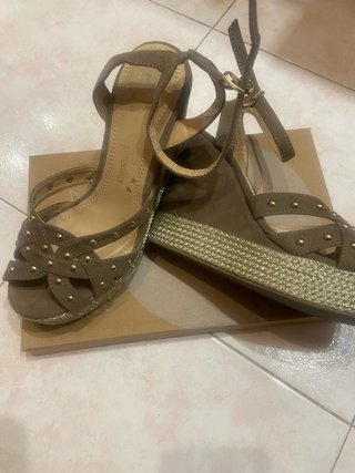 Sandalias Tino Gonzales Marrón y Dorado