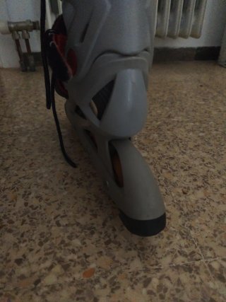 Patines en línea Decathlon rojos y grises