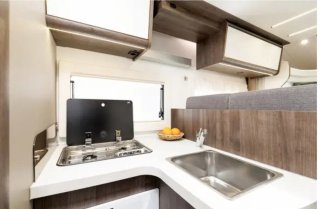 Alquiler Benimar 463 UP