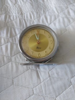 Reloj despertador antiguo Micro