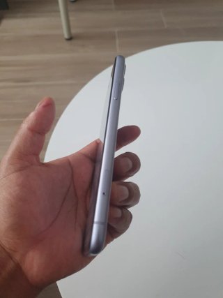 iPhone 11 Plata