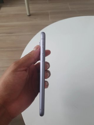 iPhone 11 Plata