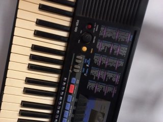 Teclado Sintetizador Yamaha PSR-190.