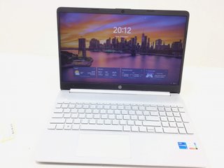 E689567-0 Pc Portatil Hp 15S-Fq5034Ns