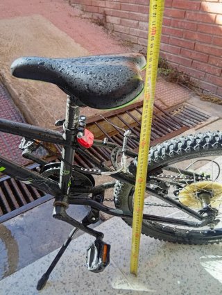 Bicicleta B-Twin Negra y Verde